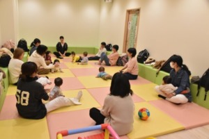 元気にママヨガ